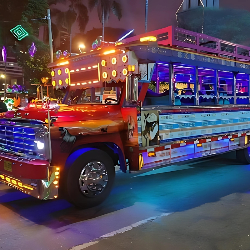 RECORRIDO NOCTURNO MEDELLIN EN CHIVA RUMBERA + DJ EN VIVO + GUIA BILINGUE - Image 4